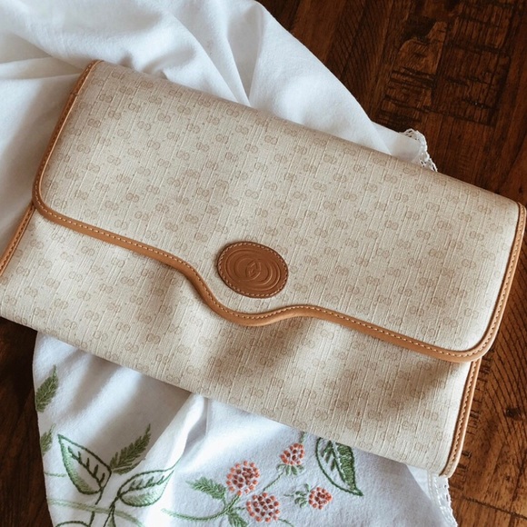 Vintage Gucci Off White PVC Tan Leather Details